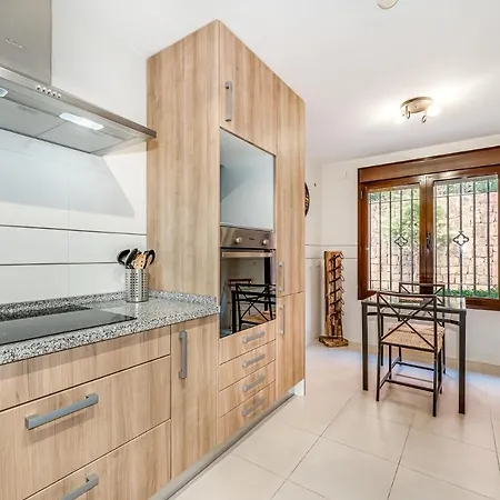 Idyllic Town House - Valle Romano Golf, Сasa de vacaciones *