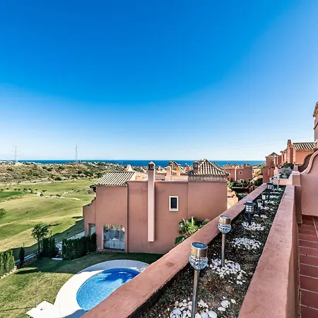 Idyllic Town House - Valle Romano Golf, Holiday home *